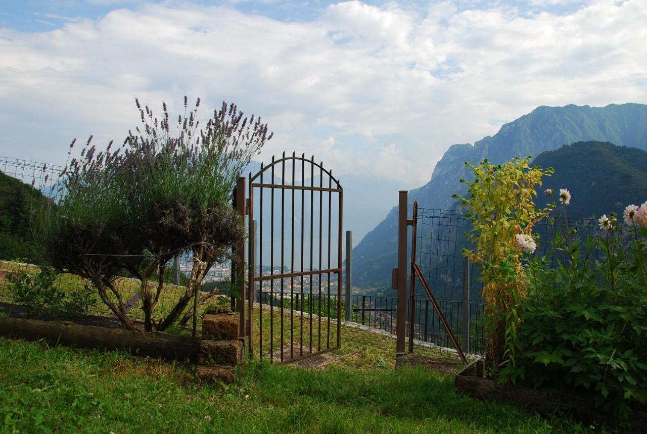 Casa Calvola Holiday Home Tenno Buitenkant foto