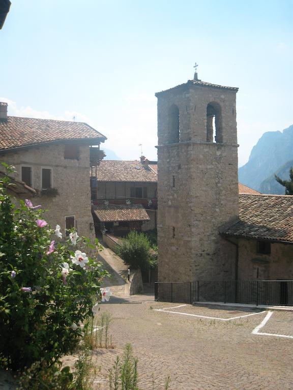 Casa Calvola Holiday Home Tenno Buitenkant foto